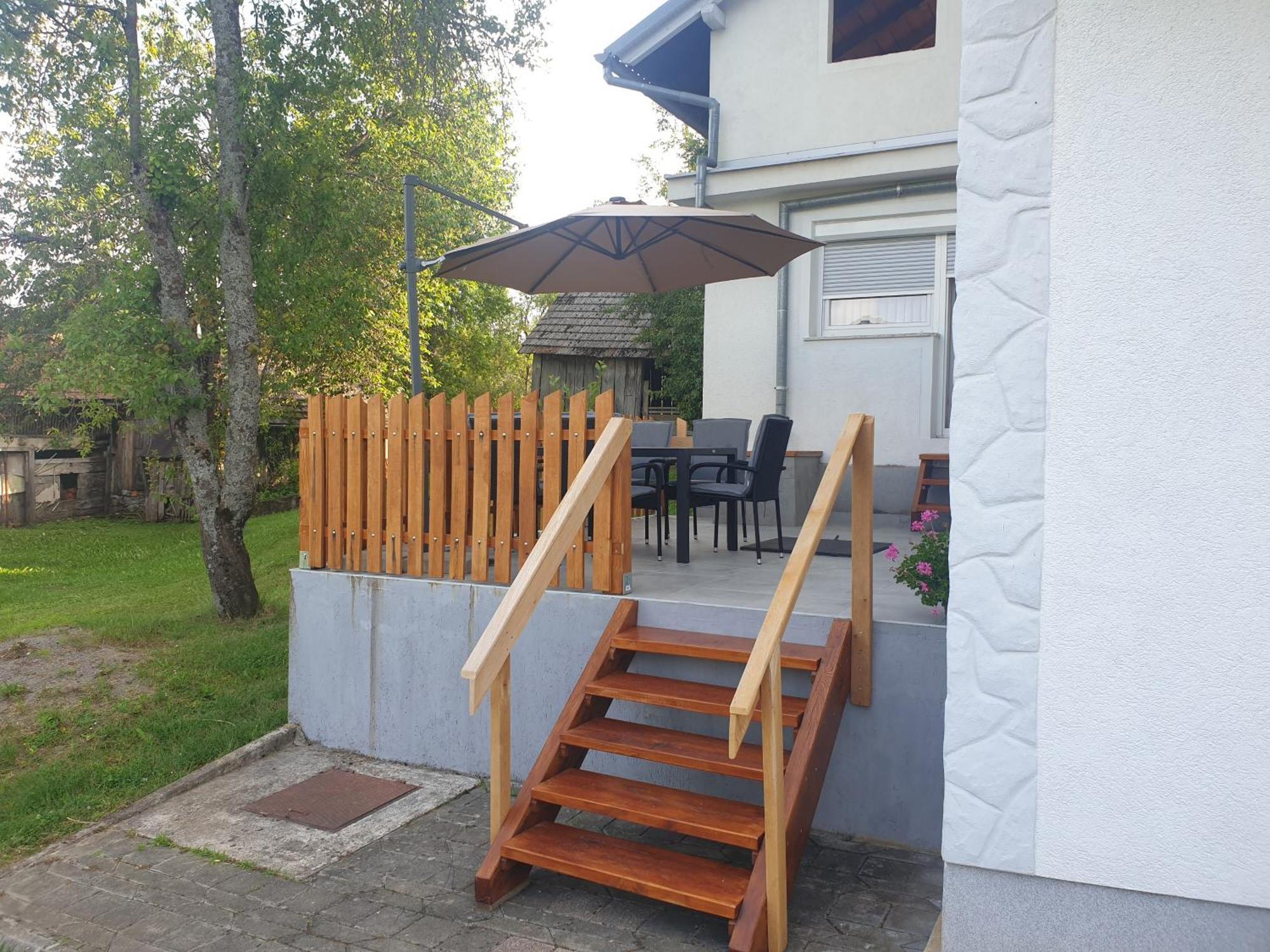 Katty-Rastoke Apartment สลูน ภายนอก รูปภาพ